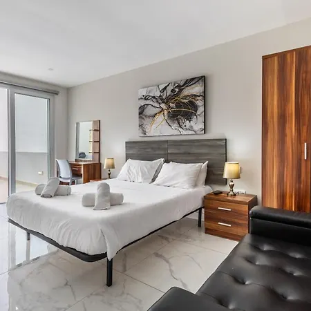 게스트하우스 Penthouse With Kitchenette And Side Seaview At The New Olo Living Saint Julian's