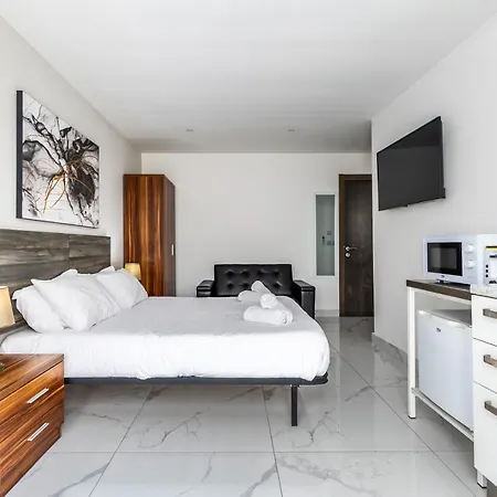 Penthouse With Kitchenette And Side Seaview At The New Olo Living Casa de hóspedes St. Julian's