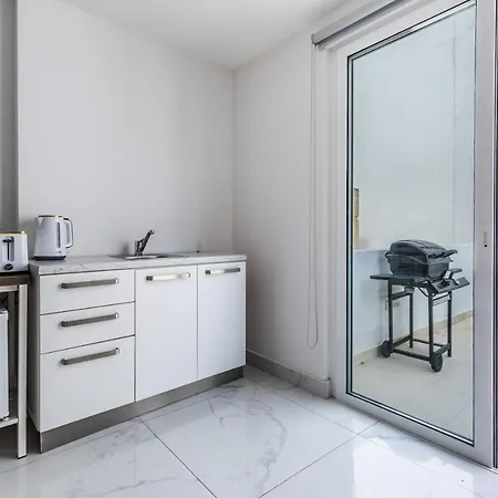 Penthouse With Kitchenette And Side Seaview At The New Olo Living