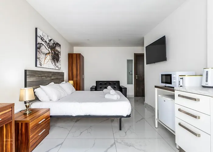 Penthouse With Kitchenette And Side Seaview At The New Olo Living Affittacamere San Giuliano